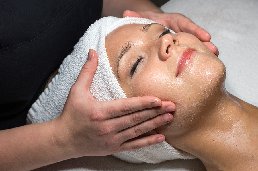 Hand & Stone Massage and Facial Spa - Barrie | 130 Live Eight Way, Barrie, ON L4N 6P1, Canada | Phone: (705) 722-4772