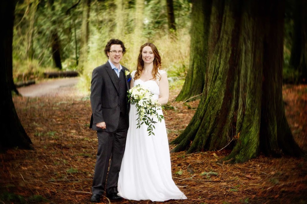 Duffield Photography | 3352 Compton Rd, Victoria, BC V9E 1C8, Canada | Phone: (250) 588-6887