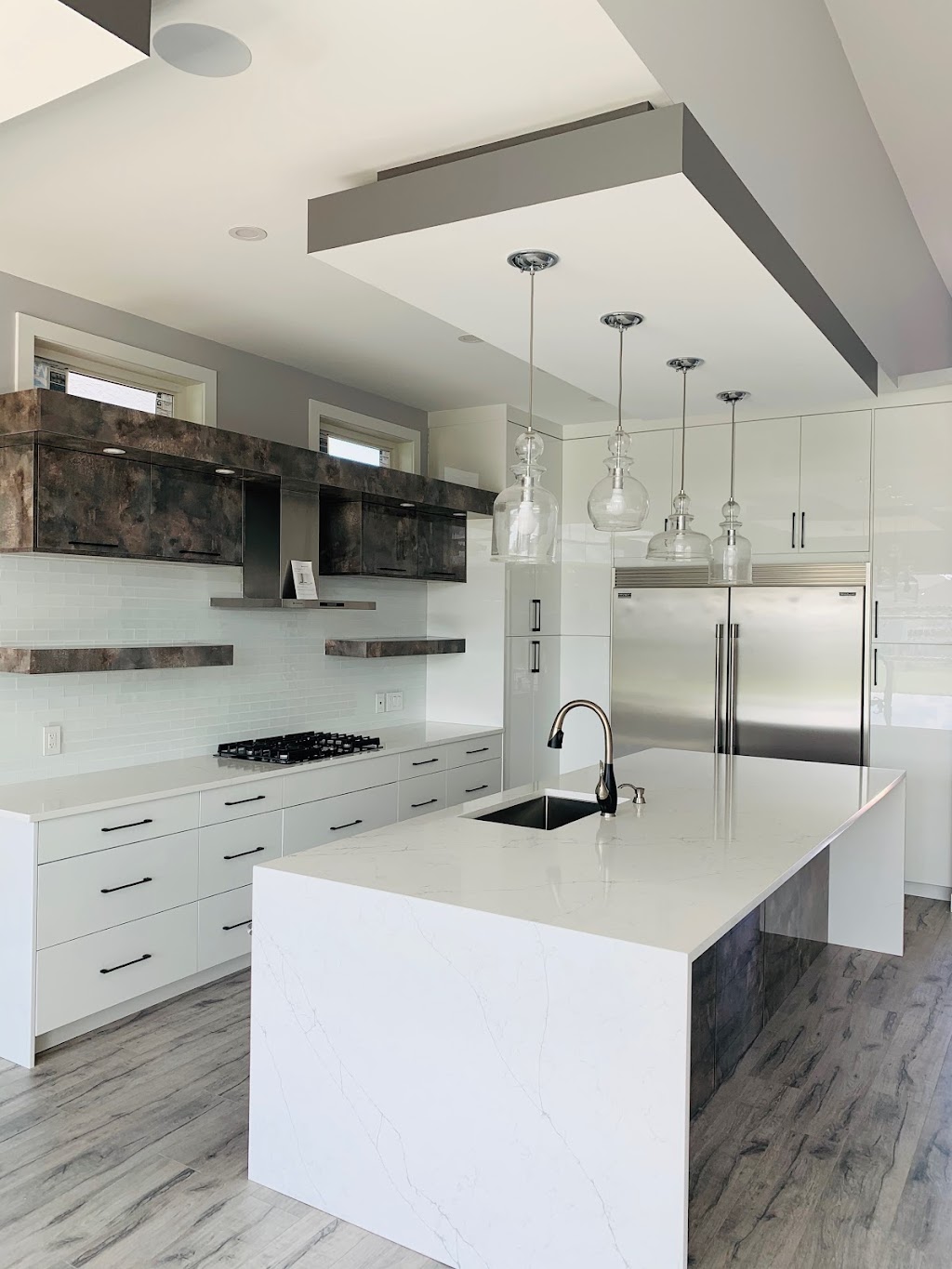 G&H kitchens | 943 Kapelus Dr #4, West Saint Paul, MB R4A 5A4, Canada | Phone: (204) 338-4700