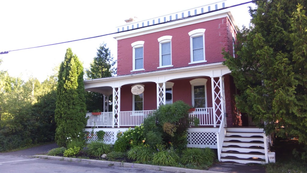 lEnvolée, Ressource alternative en santé mentale | 5 Rue Larocque O, Sainte-Agathe-des-Monts, QC J8C 1A1, Canada | Phone: (819) 326-5778