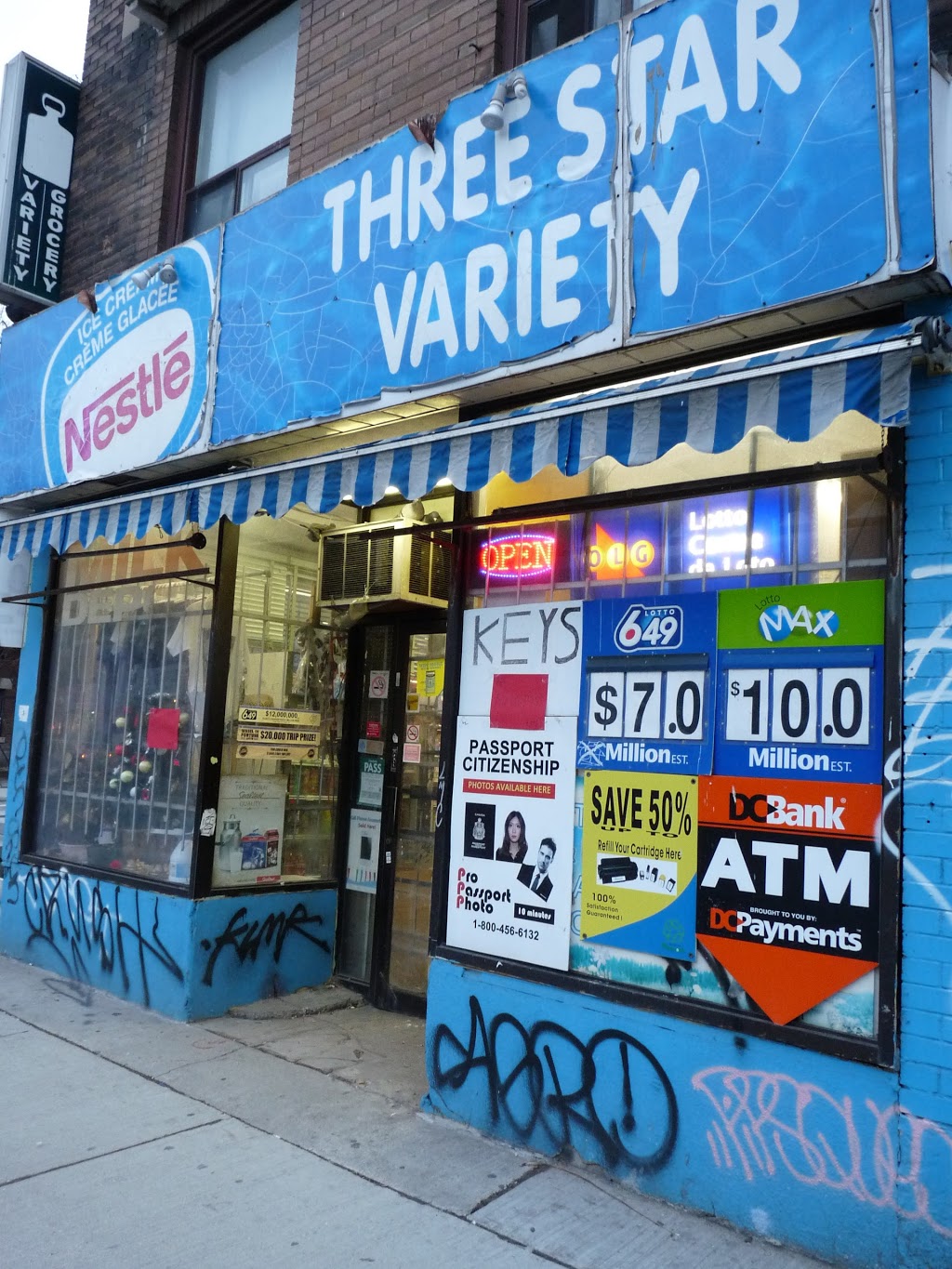 Five Star Variety | 1210 Bloor St W, Toronto, ON M6H 1N2, Canada | Phone: (416) 532-3461