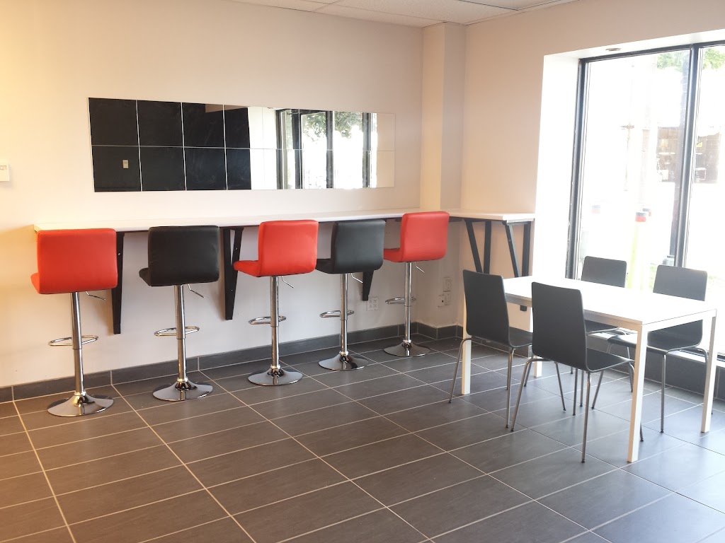 Casa Express | 80 Boulevard Sainte-Foy, Longueuil, QC J4J 1W4, Canada | Phone: (450) 286-1000