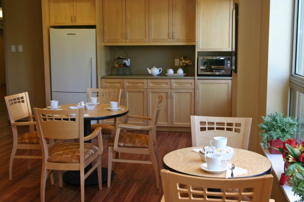 Revera Cedarcroft Place | 649 King St E, Oshawa, ON L1H 8P9, Canada | Phone: (905) 723-9490