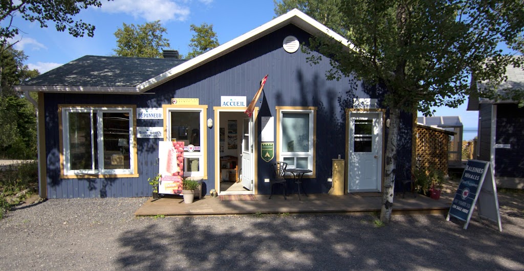 Camping Falaise Sur Mer | 148 Rue Saint-David, Saint-Siméon, QC G0T 1X0, Canada | Phone: (418) 638-3838