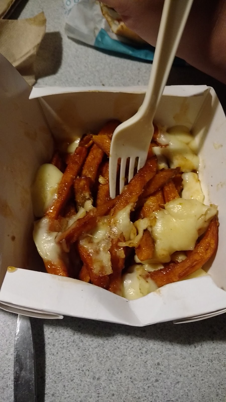 A&W Canada | 1623 Route 132, Local 1, Varennes, QC J3X 1P7, Canada | Phone: (450) 929-0472