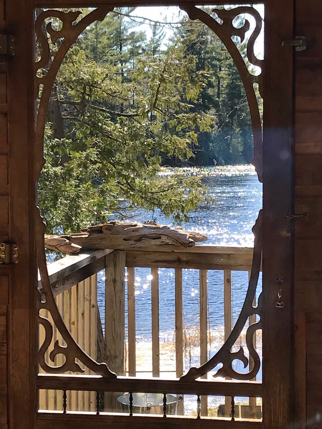 Rockside Cabins | 4674 Peterborough County Rd 36, Buckhorn, ON K0L 1J0, Canada | Phone: (705) 715-2111
