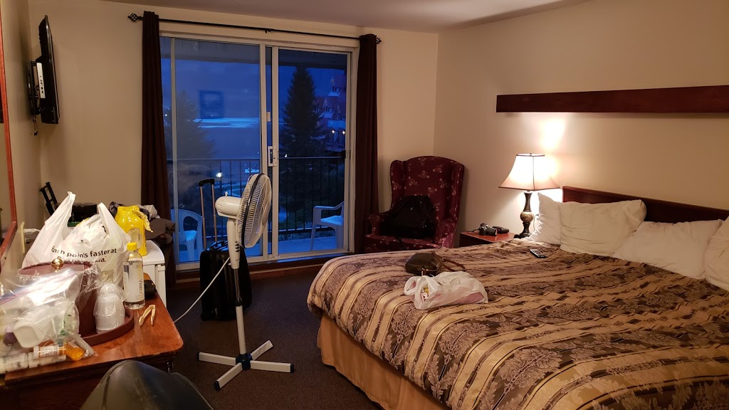 Three Valley Lake Chateau Ltd. | 8903 Trans-Canada Hwy, Revelstoke, BC V0E 2S0, Canada | Phone: (250) 837-2109