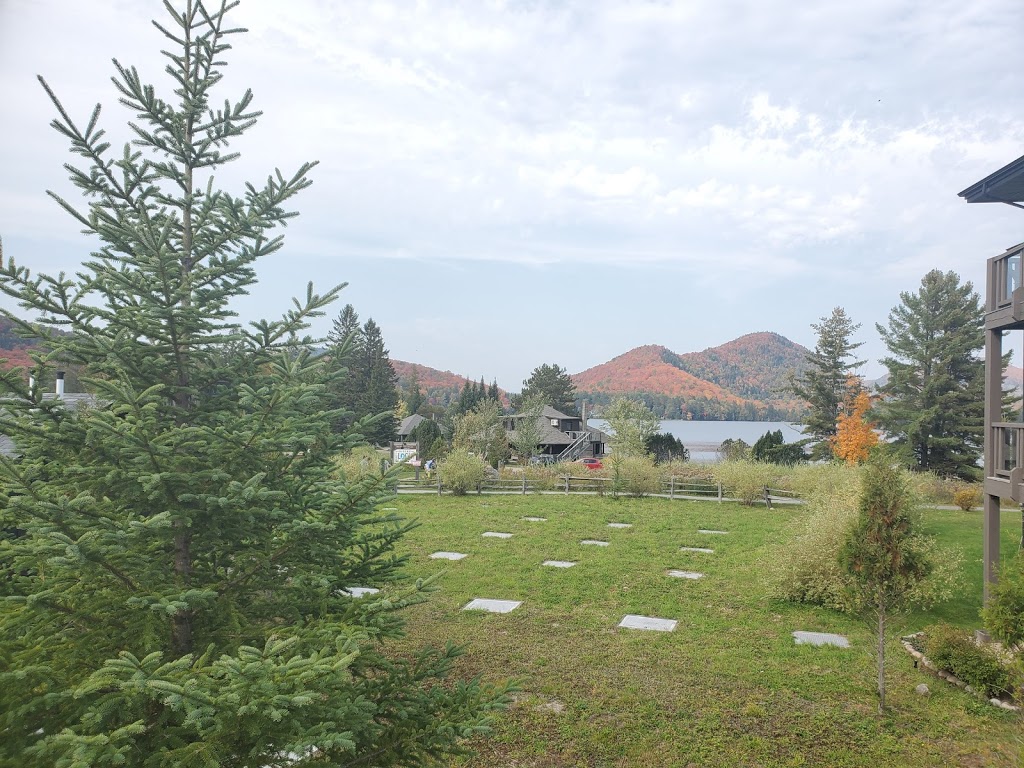 Lac superieur | 2213-2261 Chemin du Lac Supérieur, Lac-Supérieur, QC J0T 1P0, Canada | Phone: (819) 713-0445