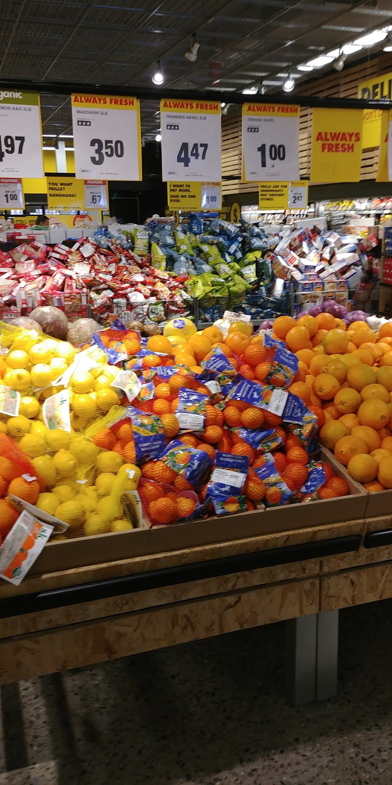 Paul & Adeles No Frills | 930 Upper Paradise Rd #1, Hamilton, ON L9B 2N1, Canada | Phone: (866) 987-6453