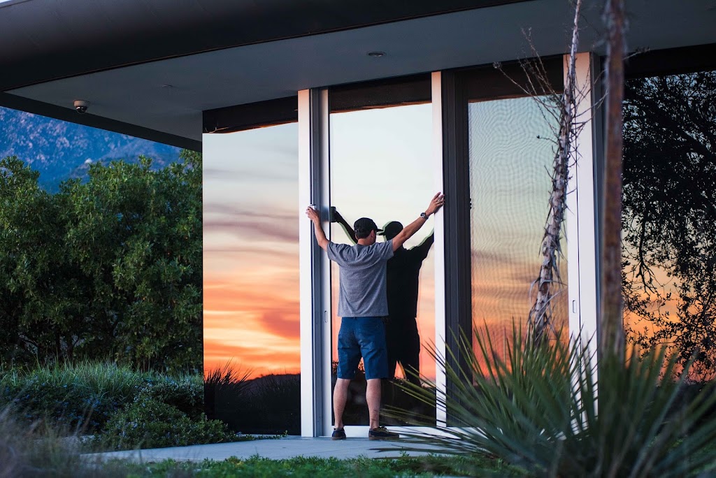 Glass Guys Window & Gutter Cleaning | 1123 Haultain St, Victoria, BC V8T 1V4, Canada | Phone: (250) 884-4596