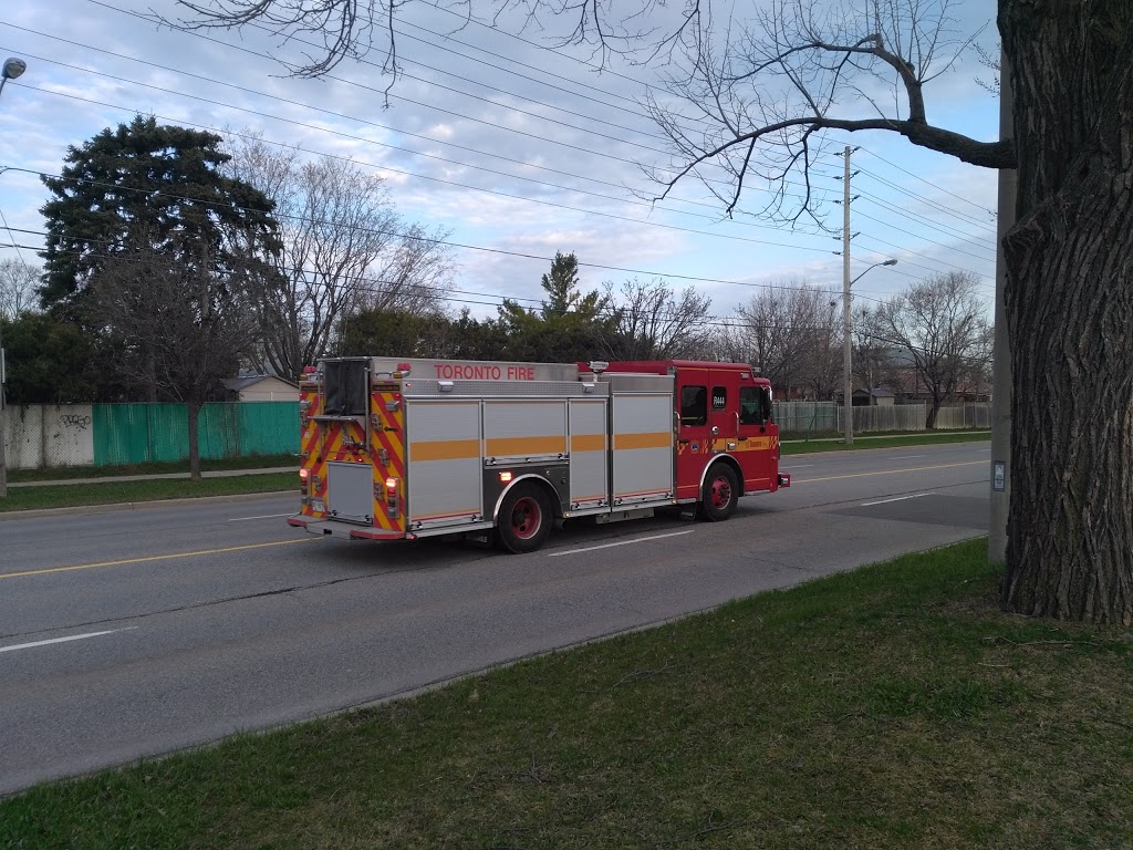 Toronto Fire Station 444 | 666 Renforth Dr, Etobicoke, ON M9C 2N6, Canada