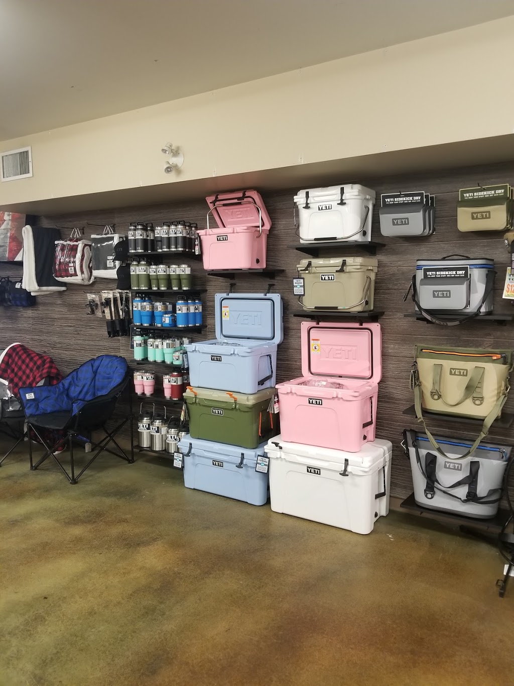 Woodys RV World - Calgary | 11700 29 St SE, Calgary, AB T2Z 3W9, Canada | Phone: (403) 258-2727