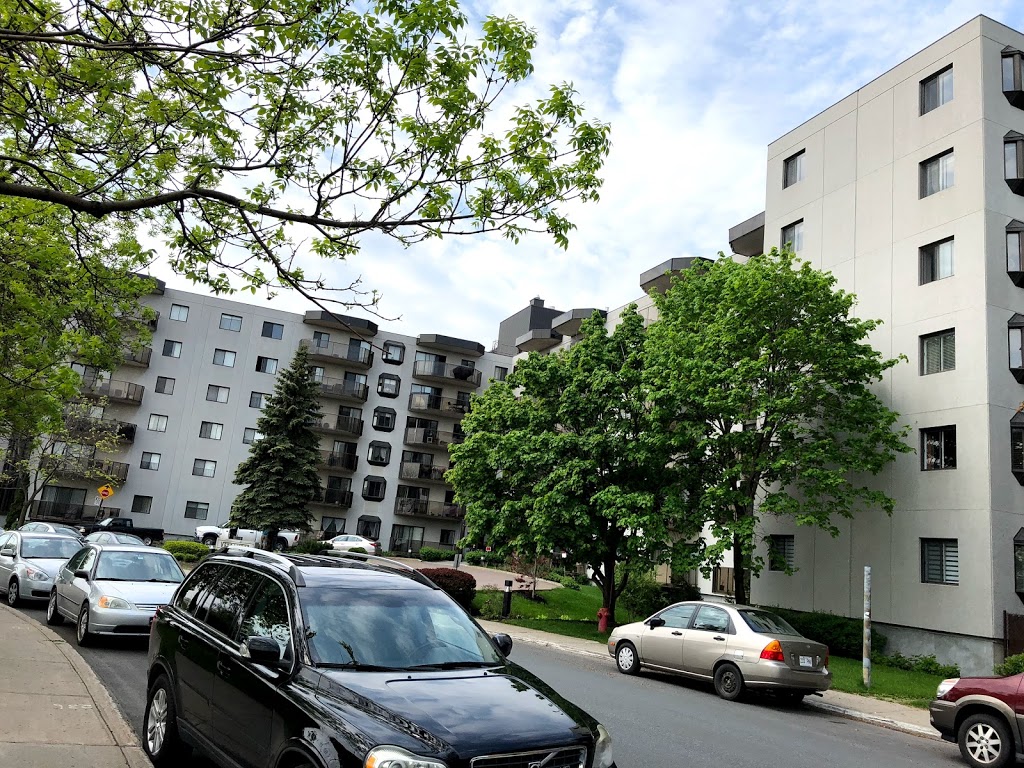 Condo Versailles | 7333 Rue Pierre Corneille, Montréal, QC H1M 3N9, Canada | Phone: (514) 296-8428