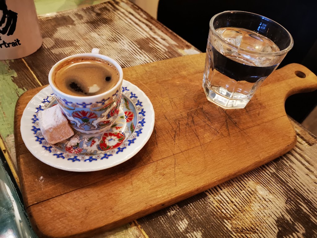 Café Portrait | 1120 Denman St, Vancouver, BC V6G 1T2, Canada | Phone: (604) 915-6993