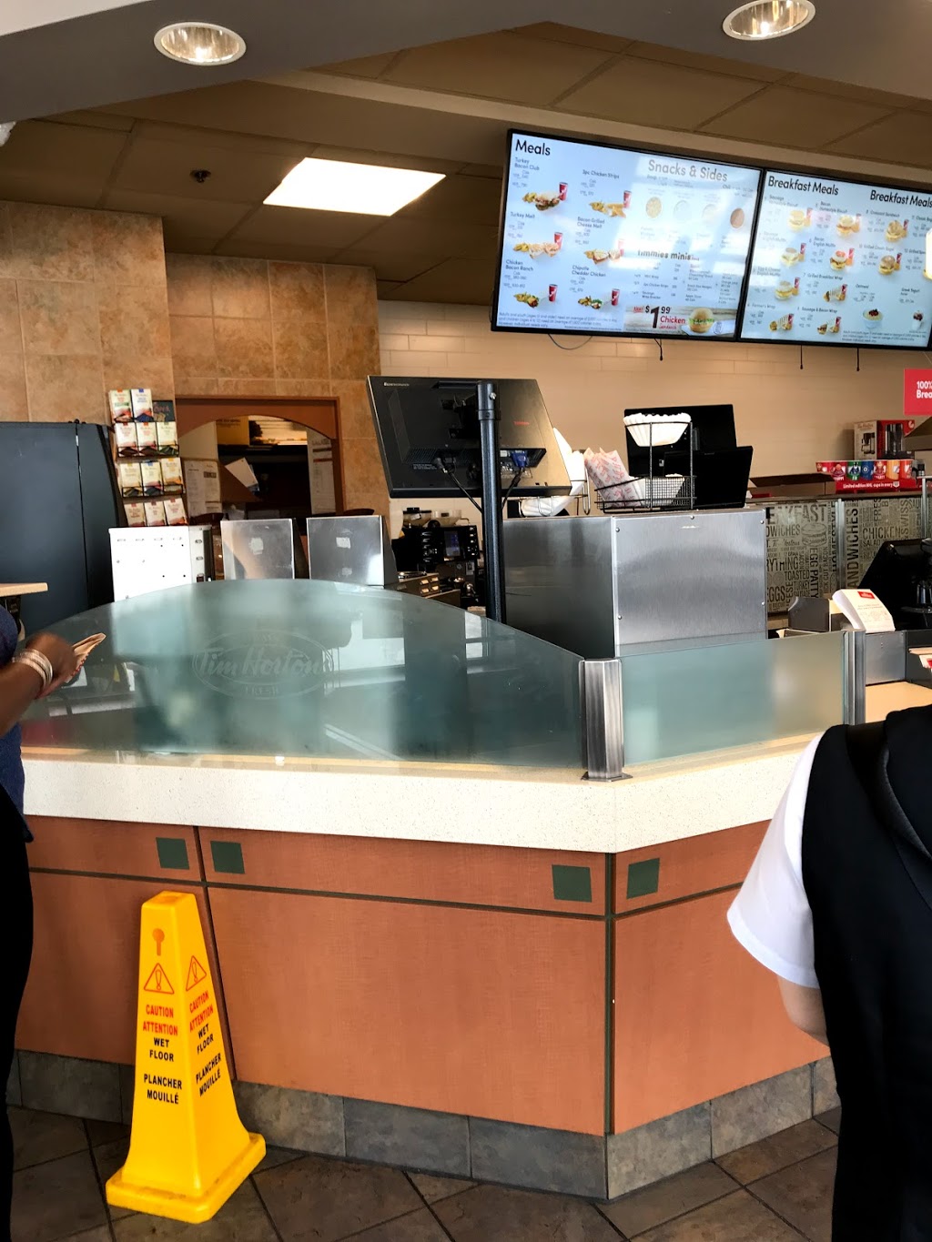 Tim Hortons | 3981 Jane St, North York, ON M3N 2K1, Canada | Phone: (416) 638-9815