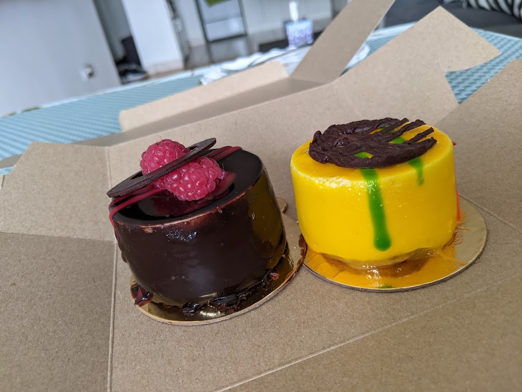 Pâtisserie St Louis De France | 3575 Rue Berri, Montréal, QC H2L 4G3, Canada | Phone: (514) 849-5058