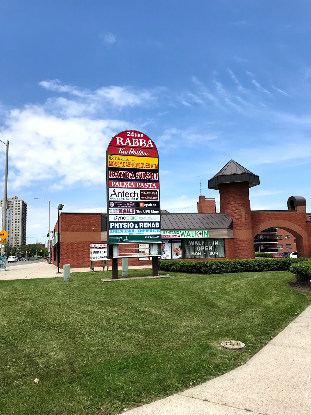 Tim Hortons | 2325 Hurontario St, Mississauga, ON L5A 4C7, Canada | Phone: (905) 896-0240