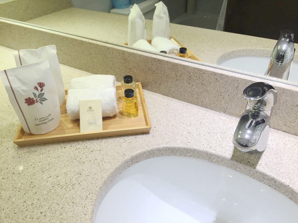 Auberge du Grand Lac | 40 Rue Merry S, Magog, QC J1X 3L1, Canada | Phone: (819) 847-4039