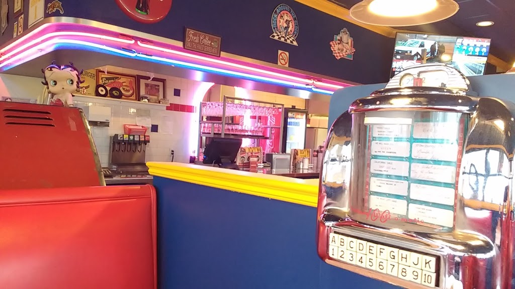 Wimpys Diner | 771 Queenston Rd, Hamilton, ON L8G 1A1, Canada | Phone: (905) 560-3777