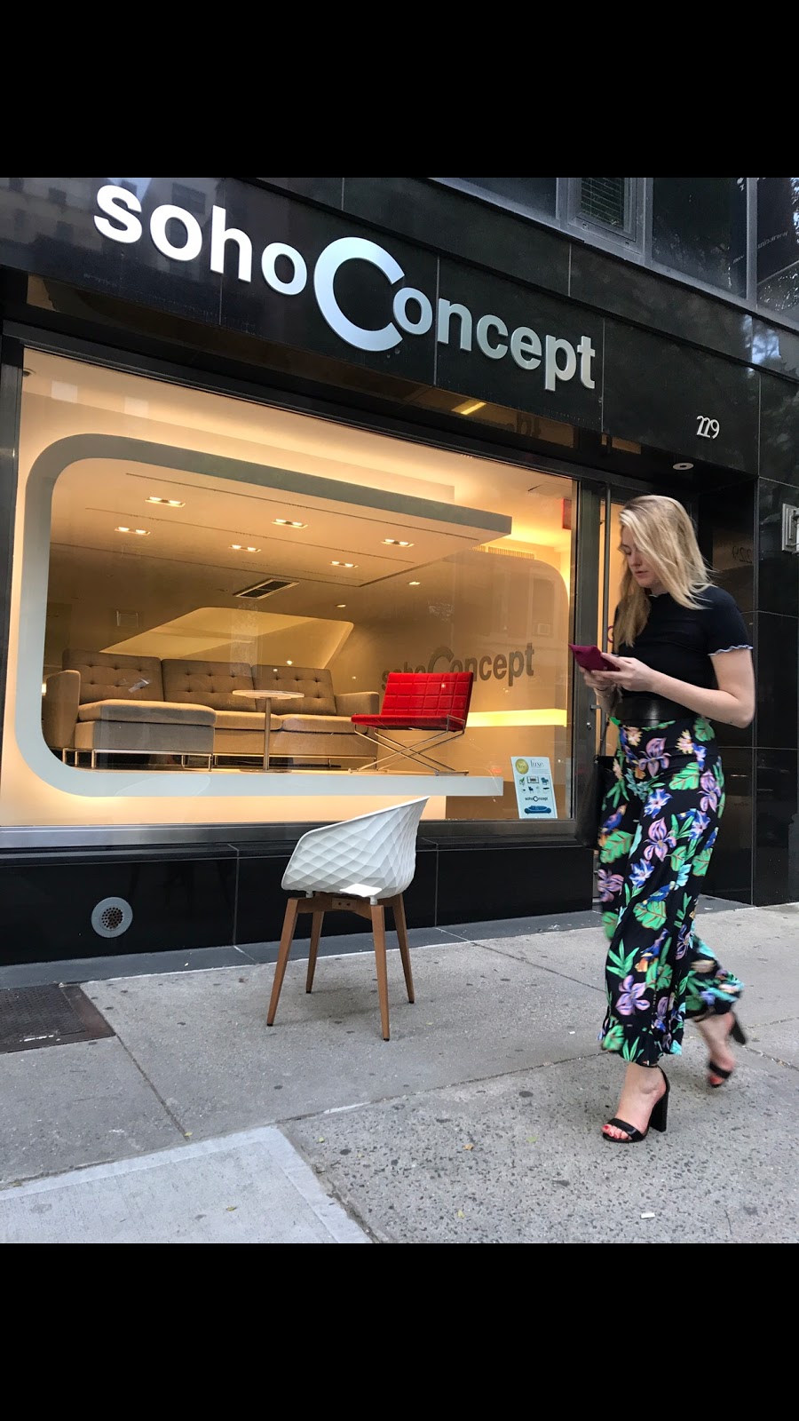 sohoConcept | 380 Courtneypark Dr E #A, Mississauga, ON L5T 2S5, Canada | Phone: (905) 565-0077