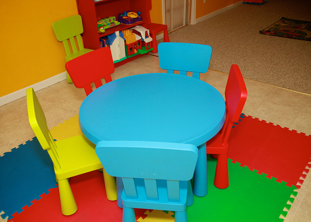 Tots of Fun Daycare | 14629 102 Ave, Surrey, BC V3R 7E5, Canada | Phone: (778) 288-9885