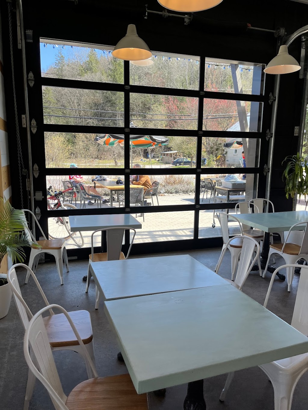 Bluebarn Coffee Roasters | 20 Chem. de la Vall. de Wakefield, Wakefield, QC J0X 3G0, Canada | Phone: (819) 282-8286