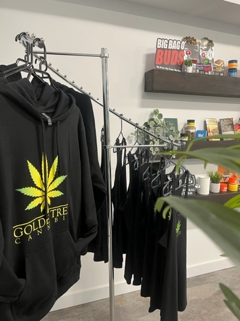 Golden Tree Cannabis Weed Dispensary Stirling | 1 Mill St, Stirling, ON K0K 3E0, Canada | Phone: (613) 395-4664