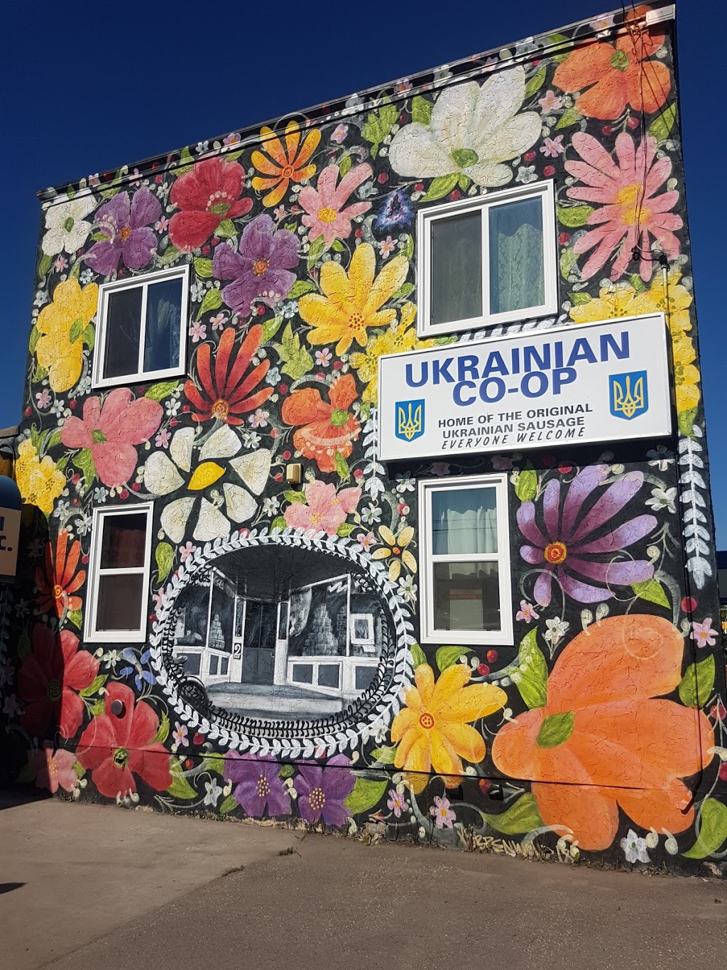Ukrainian Co-op | 1805 Winnipeg St, Regina, SK S4P 1G3, Canada | Phone: (306) 569-9510
