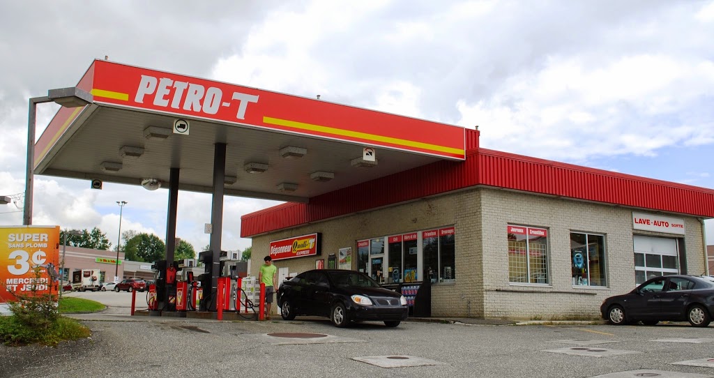 Petro-T | 142 Rue Angus S, East Angus, QC J0B 1R0, Canada | Phone: (819) 832-1131
