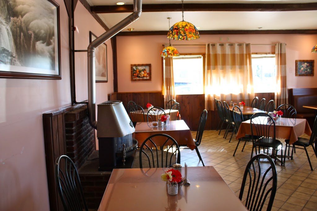 Golden Wheel Restaurant | restaurant | 6725 Trans-Canada Hwy, Peterborough, ON K9J 6Z9, Canada | 7057496838 OR +1 705-749-6838