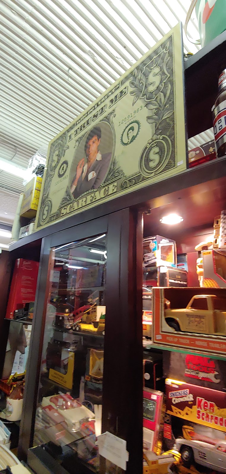 Mulvey Market | 421 Mulvey Ave E, Winnipeg, MB R3L 0R6, Canada | Phone: (204) 478-1217
