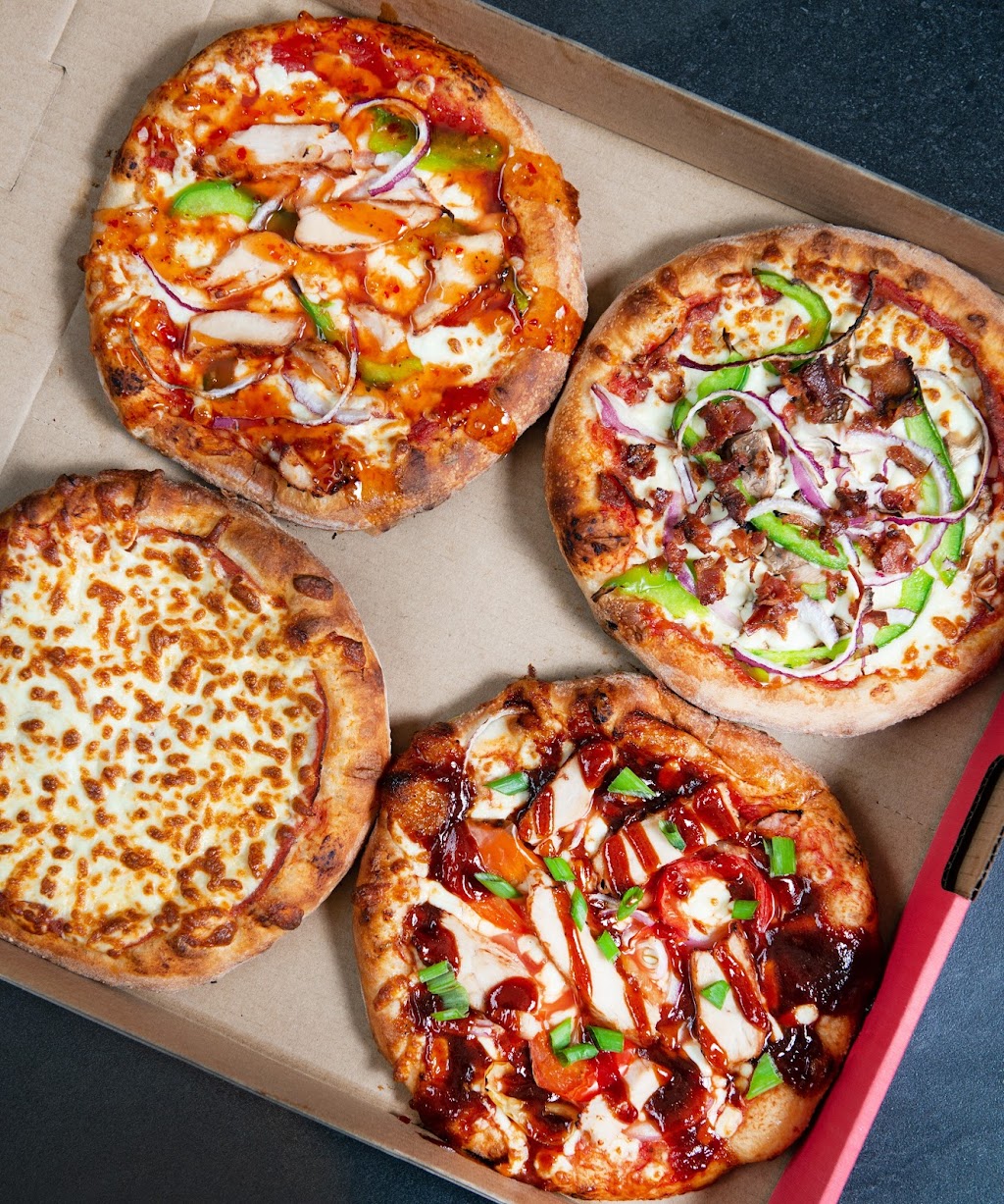 Pizza Salvatoré | 99 Chem. de Lavaltrie, Lavaltrie, QC J5T 2H5, Canada | Phone: (450) 586-4444