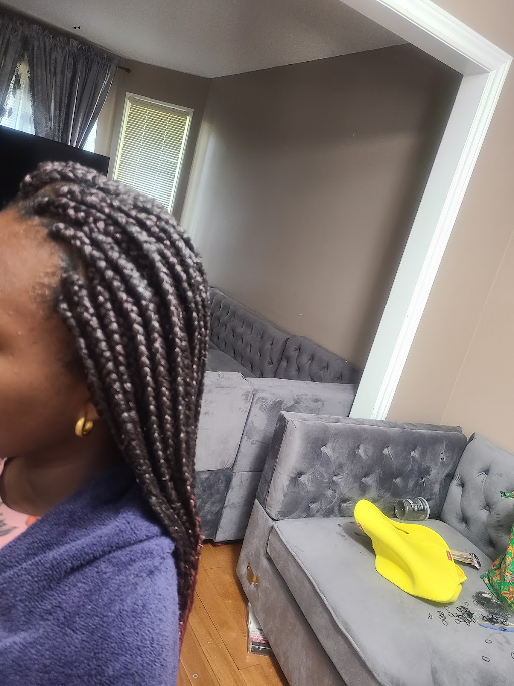 Temdalik Braids and Locs | 21 Grace Crescent, Barrie, ON L4N 9S8, Canada | Phone: (647) 779-2728