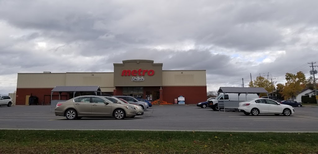 Metro Dube Delisle | 2892 Avenue du Pont N, Alma, QC G8E 1R5, Canada | Phone: (418) 662-9230