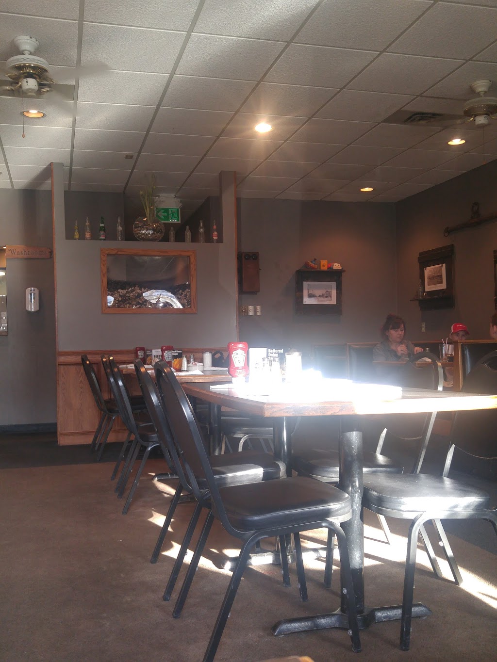 Chicken Chef | 314 Main St, Stonewall, MB R0C 2Z0, Canada | Phone: (204) 467-9042
