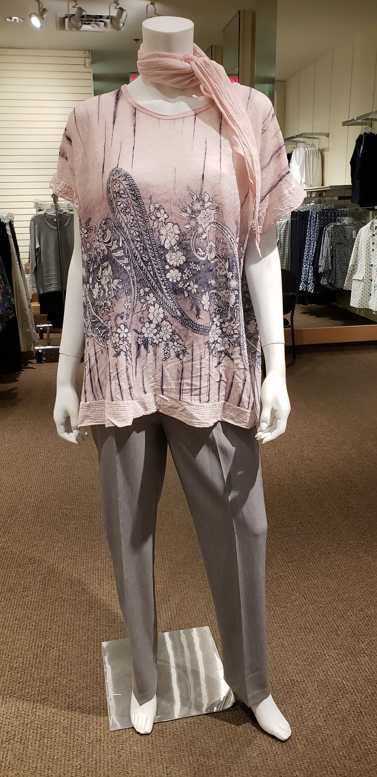 Zacks | 509 Bayfield St, Barrie, ON L4M 4Z8, Canada | Phone: (705) 726-2001