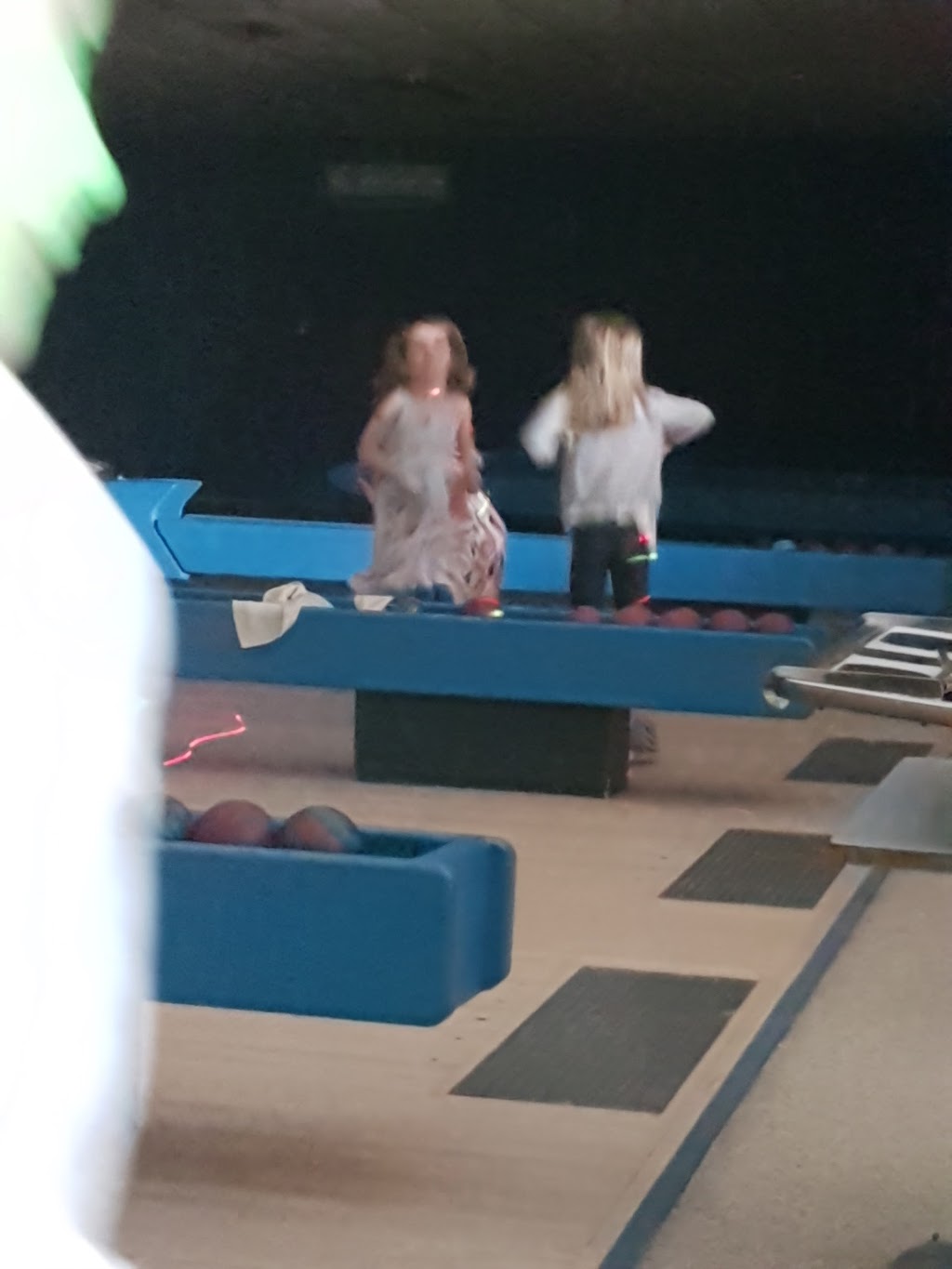 Corner Lanes & Entertainment | 3B2, 1098-1116 Main St, Sussex Corner, NB E4E 3B2, Canada | Phone: (506) 433-4455