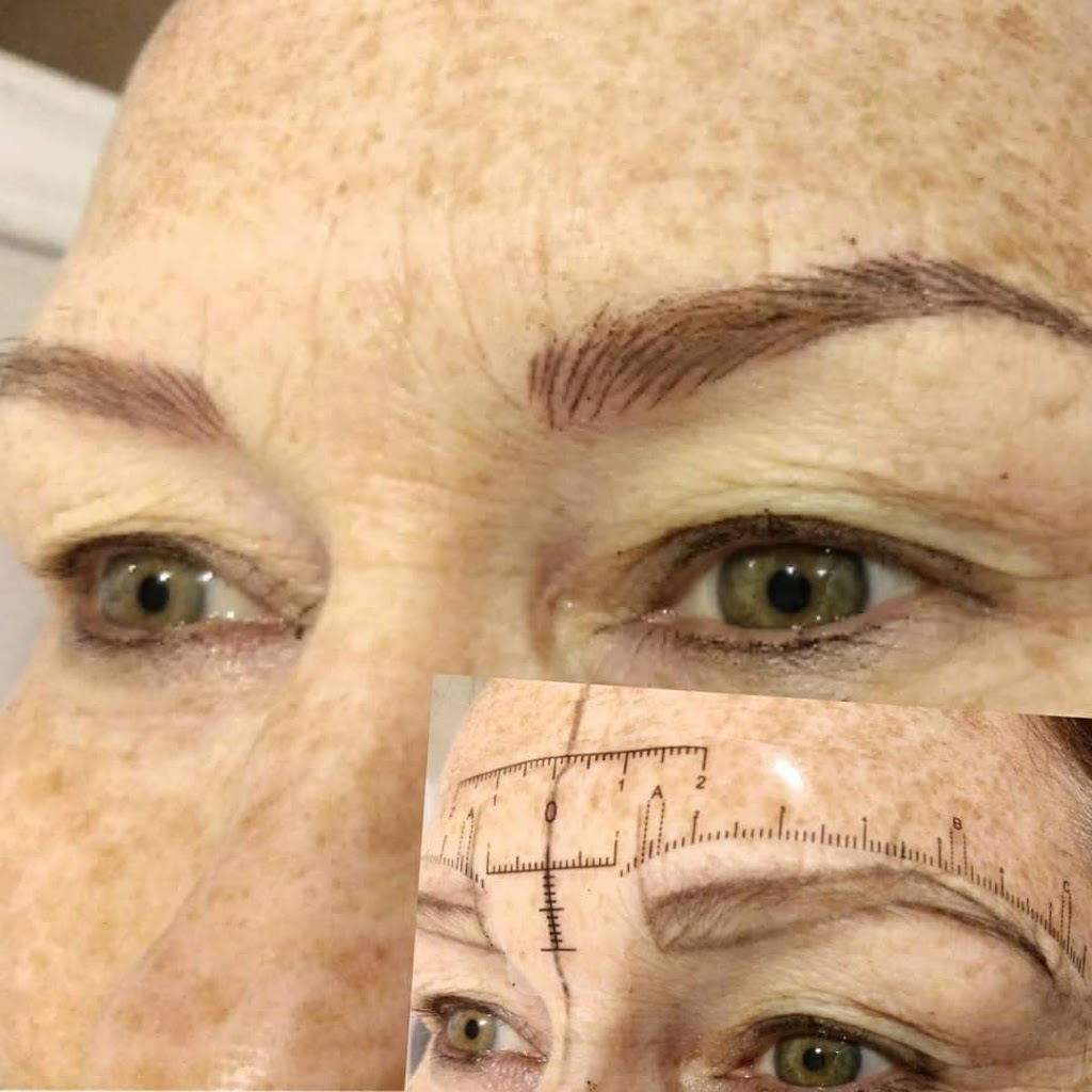 Danielas Brow designs | 16 Matthewson Pl, Whitby, ON L1M 1H3, Canada | Phone: (416) 903-4488
