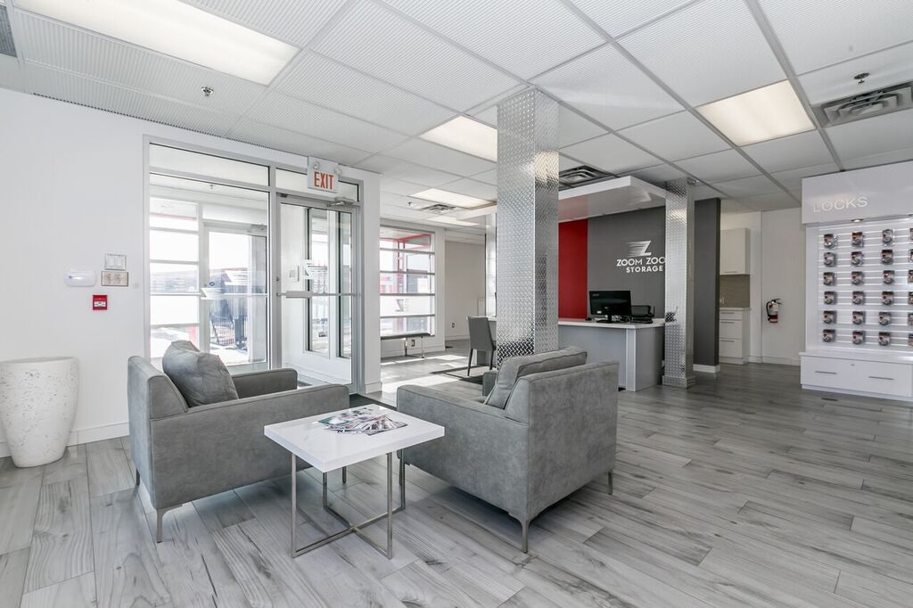 Zoom Zoom Storage | 337 John St, Thornhill, ON L3T 5W5, Canada | Phone: (905) 482-1821