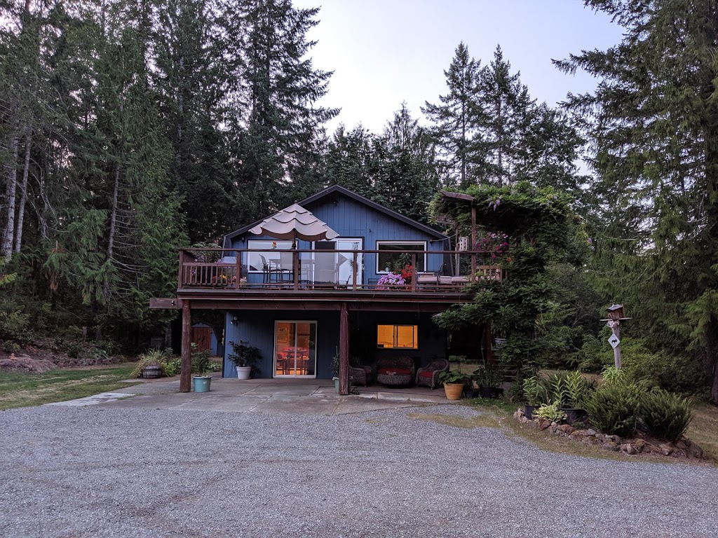 Beaver Hut Bed And Breakfast | 8188 Sheila Way, Port Alberni, BC V9Y 9E4, Canada | Phone: (250) 723-8941
