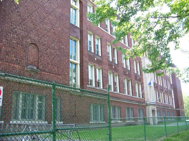 Primary School Maisonneuve | 1680 Av Morgan, Montréal, QC H1V 2P9, Canada | Phone: (514) 596-5442