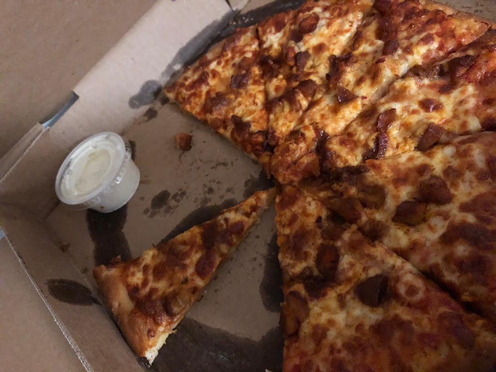 Yogis Pizza & Wings | 400 Sewells Rd, Scarborough, ON M1B 5H3, Canada | Phone: (416) 208-6115