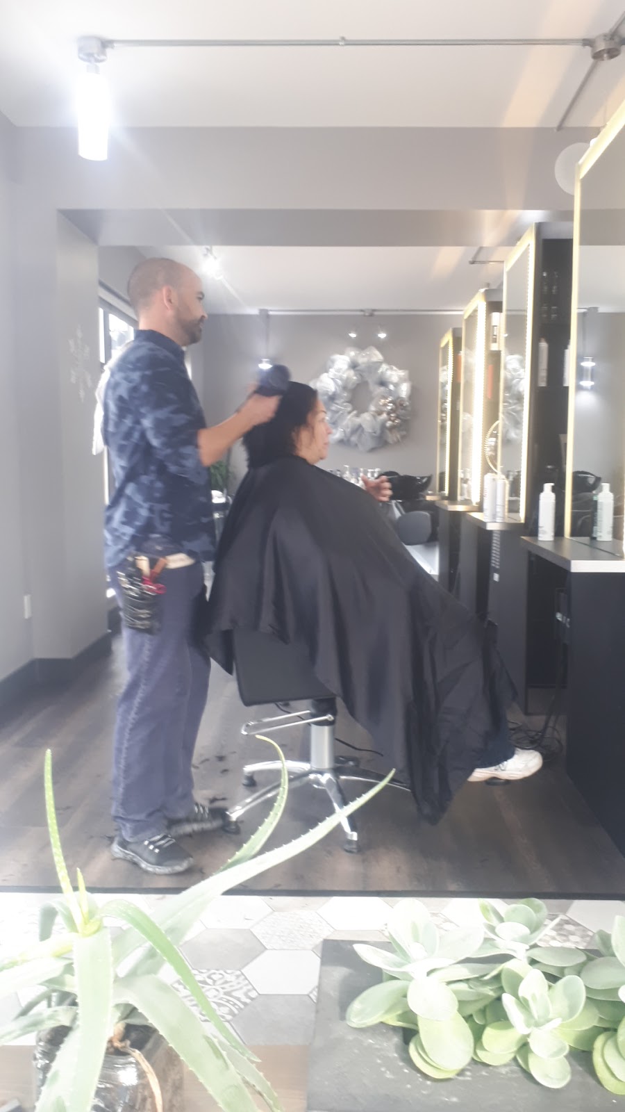 RK Hairstudio | 70 Plains Rd W Unit 2, Burlington, ON L7T 0B6, Canada | Phone: (289) 337-5692