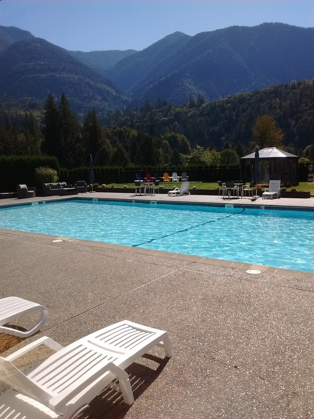 Cultus Lake | 1855 Columbia Valley Hwy, Lindell Beach, BC V2R 0E1, Canada | Phone: (604) 858-3932