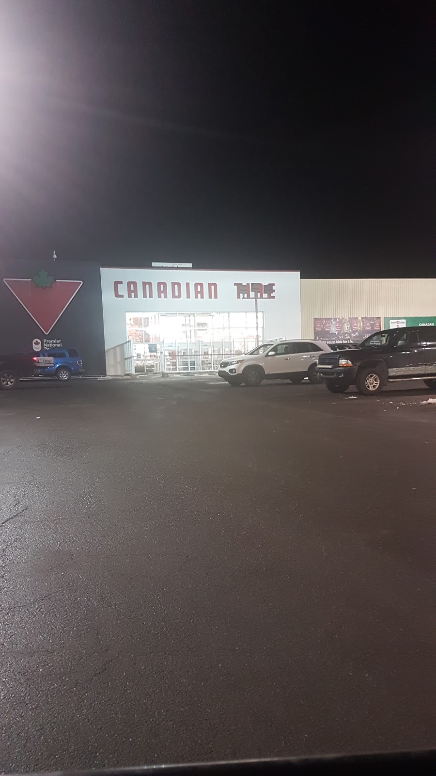 Canadian Tire | department store | 95 Columbus Dr, Carbonear, NL A1Y 1A6, Canada | 7095965103 OR +1 709-596-5103