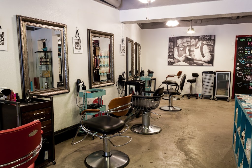 KD Mobile Wedding Hair Services | 33 Erin Green Pl SE, Calgary, AB T2B 3C2, Canada | Phone: (587) 434-1278