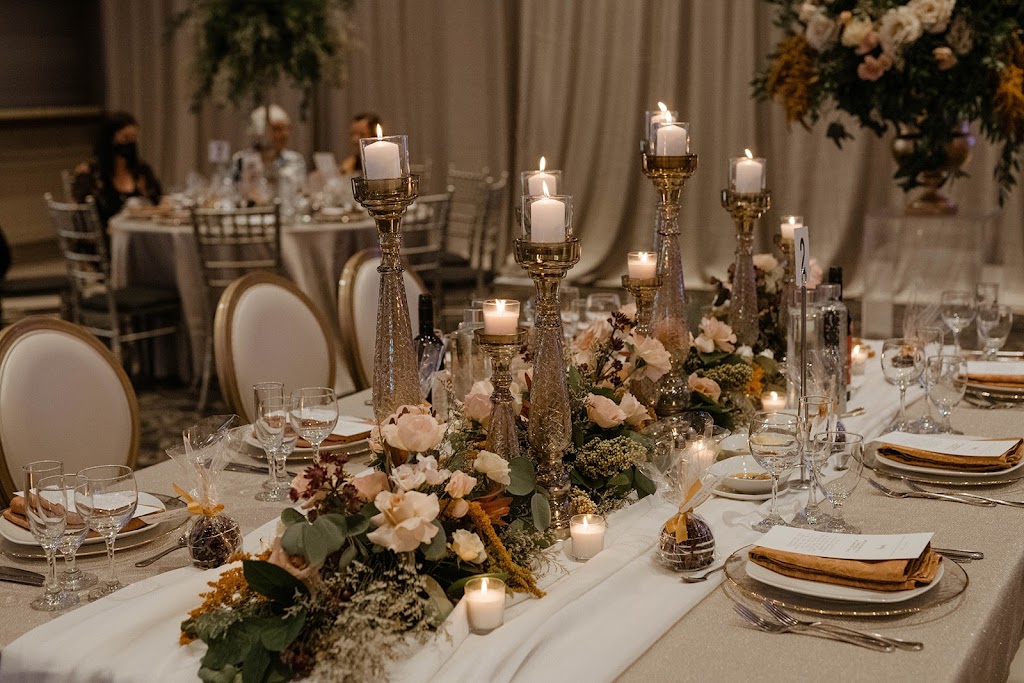 Have A Seat | 75 Brisbane Rd, North York, ON M3J 2K3, Canada | Phone: (416) 633-4447