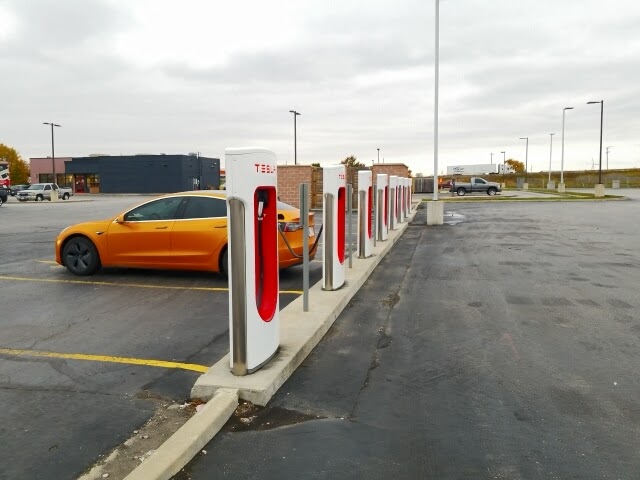 Tesla Supercharger | 7018 Industrial Dr, Comber, ON N0P 1J0, Canada | Phone: (877) 798-3752