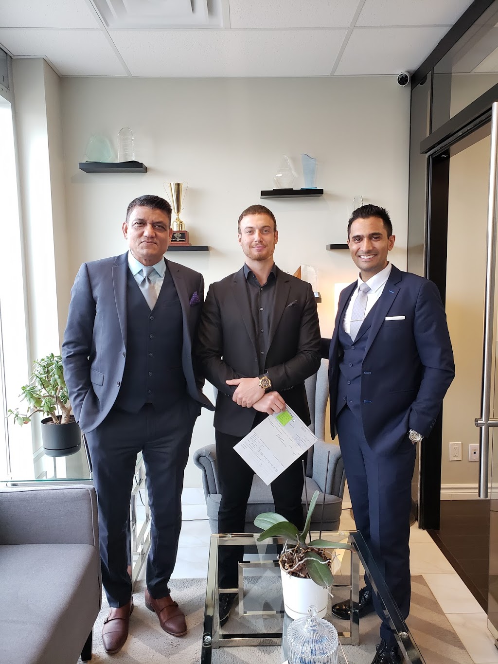 RE/MAX METROPOLIS REALTY, BROKERAGE | 8321 Kennedy Rd Unit 92, Markham, ON L3R 5N4, Canada | Phone: (905) 824-0788