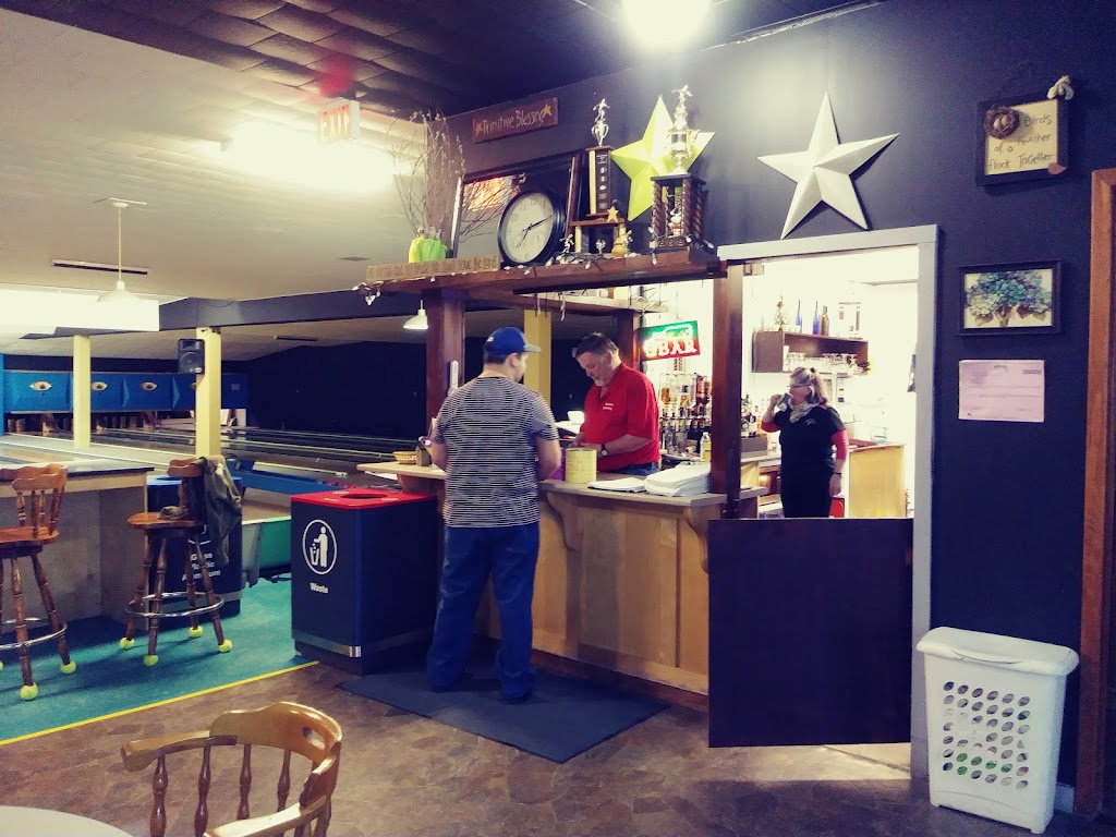 Corner Lanes & Entertainment | 3B2, 1098-1116 Main St, Sussex Corner, NB E4E 3B2, Canada | Phone: (506) 433-4455